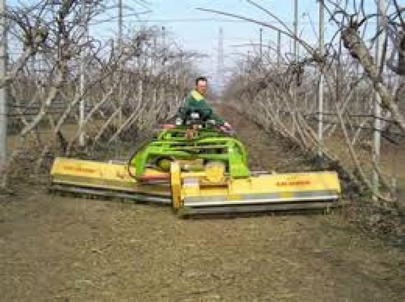 Calderoni Expander változtatható munkaszélességű nyesedékzúzó, mulcser