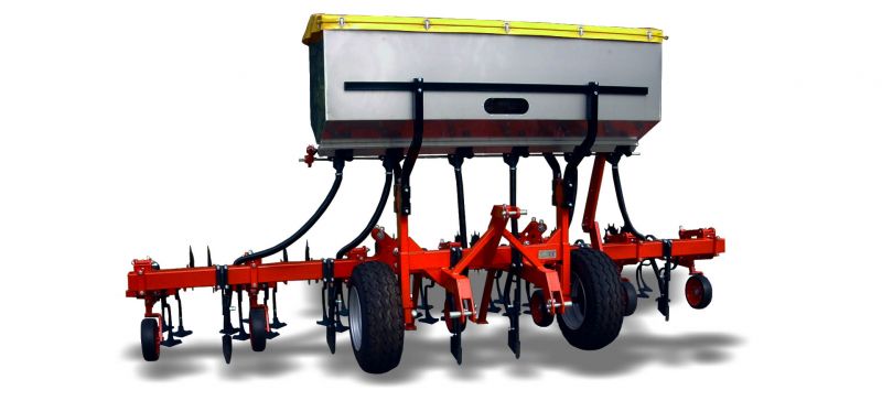 SUK-6F 6 soros kultivátor 1000 literes műtrágyaszóró adapterrel