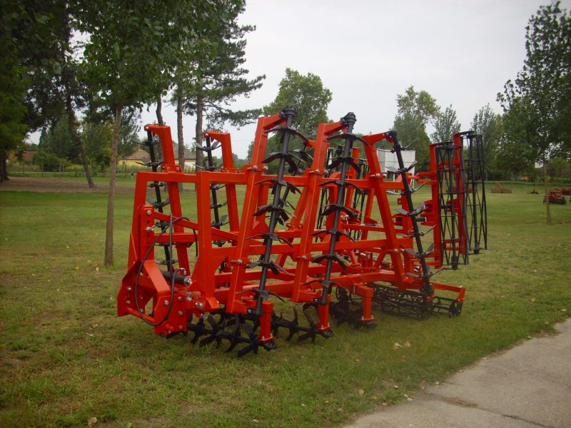 SA-4,2H 3 soros függesztett ásóborona