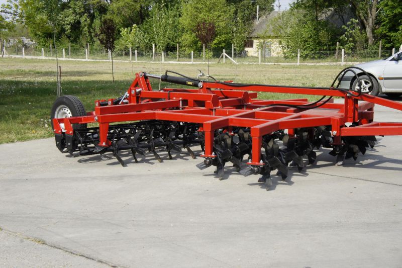 SA-3,23-2 féligfüggesztett ásóborona