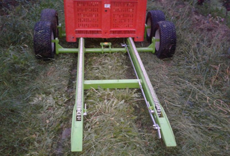 Tecnofruit önrakodó konténerszállító pótkocsi